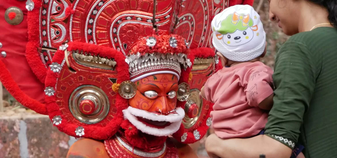 തെയ്യം — കേരളത്തിന്റെ പ്രാചീന ഗോത്രാചാരത്തിന്റെ ആത്മാവും ആദ്ധ്യാത്മിക സത്യവും