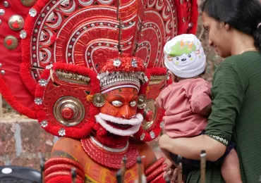 തെയ്യം — കേരളത്തിന്റെ പ്രാചീന ഗോത്രാചാരത്തിന്റെ ആത്മാവും ആദ്ധ്യാത്മിക സത്യവും